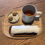 GOTO RETREAT ray - 椿茶＆かんころ餅