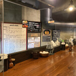 Spicy Curry UDON BE - 内観