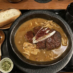 Spicy Curry UDON BE - ハンバーグカレーうどん