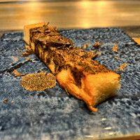 くずし鉄板 あばぐら 恵比寿店 - 一番好きな自家製トリュフバターのトースト