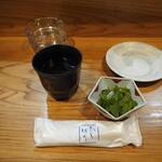 卓 - 付け出し、焼酎