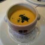 ブラッスリー ポール・ボキューズ 銀座 - キッズメニューのスープ
      