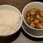 東京チャイニーズ 一凛 - 〆は麻婆豆腐とご飯大盛