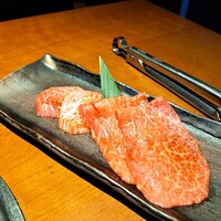 蕃 YORONIKU - ⚫焼物 希少部位
                      「シャトーブリアン ・シルクロース」