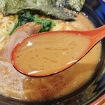 横浜家系らーめん英 岐阜店 - とんこつしょうゆ