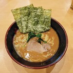 横浜家系らーめん英 岐阜店 - とんこつしょうゆ