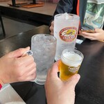 旭川ラーメン - 強炭酸水とビールで乾杯