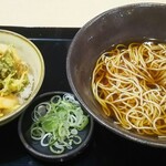 ゆで太郎 - ミニほぼ海老だけのかきあげ丼セット(温そば)(780円)
