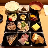 かっぽう庵 江上 - 9種御膳（税込1,100円）+デザートまで付いてます。コスパ最高‼️