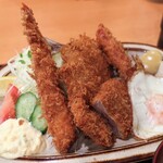 MIKURA - ・「ミックスフライ定食(¥1500)」のアップ。