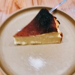 Comodo - バスクチーズケーキ