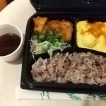 鳥と卵の専門店 鳥玉 泉崎店 - チキン南蛮(五穀米？)