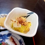 Ajidokoro Hamamasu - 白菜のお浸し