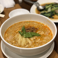 個室中華 頤和園 溜池山王店 - 