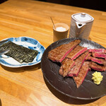 洋食 おがた - 平井牛のヒレ肉をサッと焼いたもの