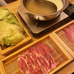 Shabushabu Koshitsu Izakaya Butagin - 