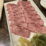 焼肉 牛べぇ - 