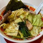 サム テンショウ - 家系醤油味キャベチャネギラーメン
