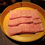 瀬里奈 - 佐賀県産の特選牛サーロインのしゃぶしゃぶ肉・その３です。