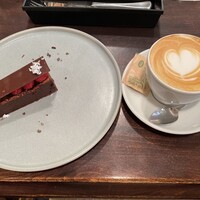 パリアッチョ 丸の内仲通り店 - 