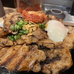 炭火焼き豚丼専門店 豚小家 - 