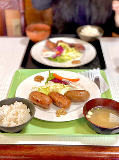 フレスガッセ - ソーセージ盛り合わせ(1,400円)