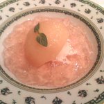 オー グー ドゥ ジュール - 桃のコンポートとジュレ