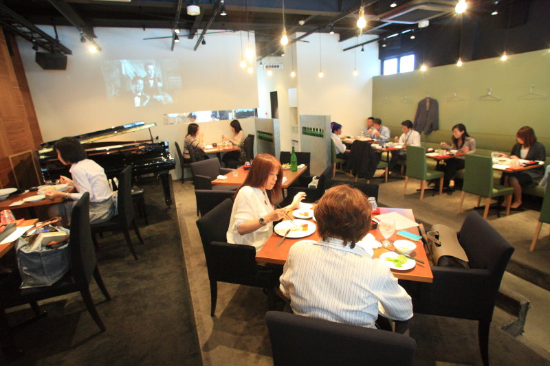 RIZO カフェ&レストランバー name=