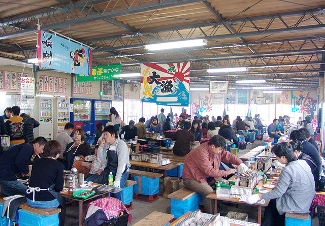 広島 牡蠣 小屋