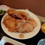 和心 かぎり - 大粒なカキフライ