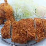 旭屋 - 三元豚ローストンカツ・から揚げ・串カツ・メンチカツ