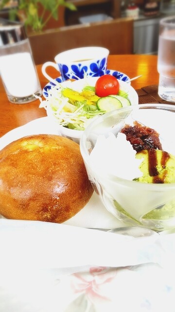 LITTLE CHALET photo 2