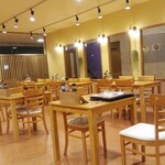 シャプラの2階 - 店内