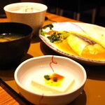 Yayoi Ken - サバの味噌煮定食