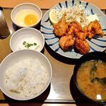 Yayoi Ken - から揚げ定食＋生玉子