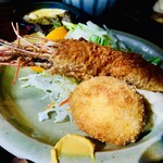 盛よし - チーズハンバーグとエビフライとクリームコロッケのセット