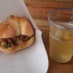 トラットリア・アルモ - ランプレドットは白ワインとも合う合う