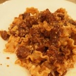 トラットリア・アルモ - 黒毛和牛の煮込みソース マフォルデ チーズがけ