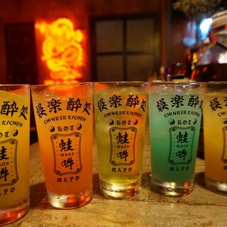 冲绳特有的啤酒和稀有的泡盛、鸡尾酒等饮品也很丰富