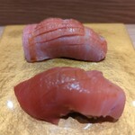 GINZA SUSHI BANYA KAI - ミナミマグロの食べ比べ(手前が中トロ、奥が大トロ)