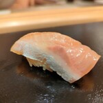 すし 良月 - ブリ