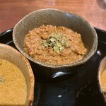 麻布十番 薬膳カレー 新海 - 豚挽肉と唐辛子の薬膳カレー