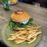 グリーディ フォックス バーガー - 