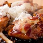 Tasty and spicy! Gooey cheese and delicious spicy chicken <Sakurajima Yogan-yaki (roasted on a hot stone) >