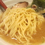 ぷかぷか - 味玉ラーメン（塩）　麺アップ