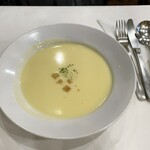 レストラン桂 - B料理：ポタージュスープとチキンカツチーズ焼き