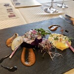 アンシャンテ - 鴨ささみ　黒ニンニク風味のテリーヌ
      マスタードのムースリーヌ。