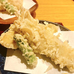 手打そば風來蕎 - 牡蠣の天ぷら