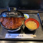 ロースソースかつ丼1590円