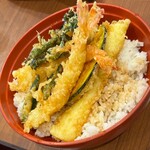 穗波大喰堂 IMall三好店 - 〖涼拌天婦羅蓋飯・大碗〗(990日圓)
                      
                      ❀【白飯大碗・免費附送1份涼麵】
                      
                      蝦仁・魷魚・南瓜・四季豆・菜花？
                      熱騰騰的讓人開心٩(๑❛ᴗ❛๑)۶♡♡♡✨✨•*¨*•.¸¸♪✧